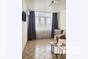 1-к квартира, посуточно, 40м2, 3/9 этаж