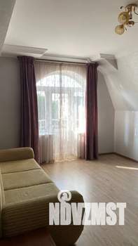 2-к квартира, посуточно, 60м2, 2/4 этаж