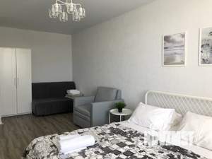 1-к квартира, посуточно, 40м2, 6/7 этаж