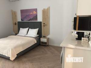 Студия квартира, посуточно, 40м2, 1/8 этаж