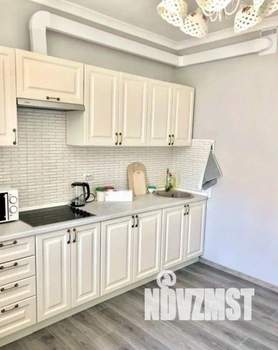 1-к квартира, посуточно, 43м2, 1/1 этаж