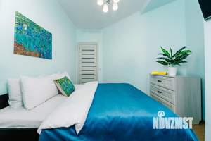 2-к квартира, посуточно, 65м2, 1/1 этаж