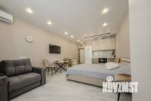 Студия квартира, посуточно, 44м2, 16/19 этаж