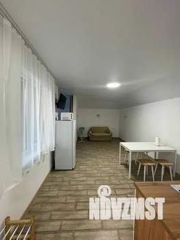 Студия квартира, посуточно, 40м2, 2/2 этаж