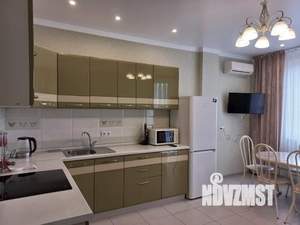 1-к квартира, на длительный срок, 57м2, 4/10 этаж