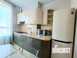 1-к квартира, посуточно, 37м2, 10/12 этаж