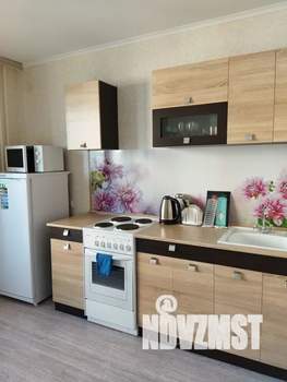 1-к квартира, посуточно, 38м2, 6/16 этаж