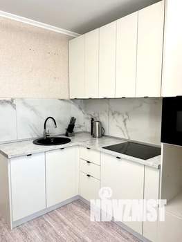 1-к квартира, посуточно, 38м2, 13/16 этаж