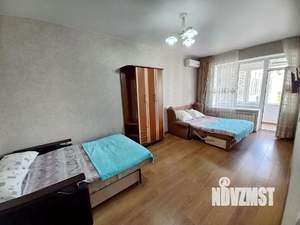 1-к квартира, посуточно, 42м2, 3/6 этаж