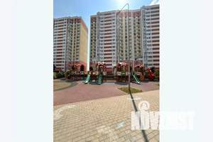 1-к квартира, посуточно, 42м2, 18/18 этаж