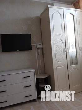 1-к квартира, посуточно, 38м2, 4/9 этаж