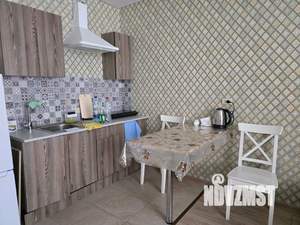 Студия квартира, посуточно, 35м2, 7/14 этаж