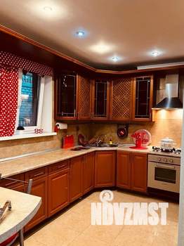 3-к квартира, посуточно, 85м2, 1/4 этаж