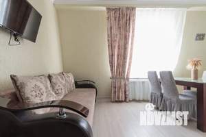 2-к квартира, посуточно, 40м2, 3/3 этаж