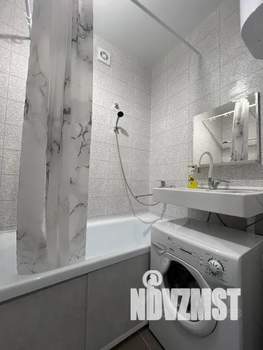 Студия квартира, посуточно, 27м2, 1/12 этаж