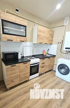 1-к квартира, посуточно, 37м2, 4/9 этаж