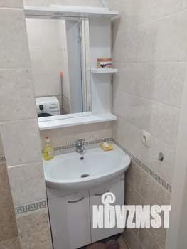 Студия квартира, посуточно, 27м2, 19/20 этаж