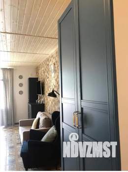 Студия квартира, посуточно, 35м2, 1/7 этаж