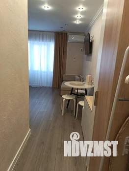 Студия квартира, посуточно, 30м2, 1/4 этаж