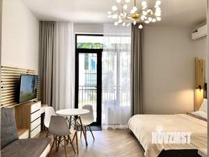 Студия квартира, посуточно, 40м2, 1/8 этаж