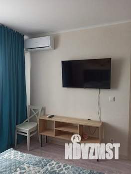 1-к квартира, посуточно, 38м2, 4/16 этаж