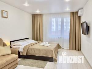 1-к квартира, посуточно, 38м2, 7/16 этаж