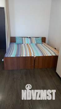 Студия квартира, посуточно, 36м2, 1/5 этаж