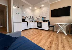 2-к квартира, вторичка, 91м2, 8/17 этаж