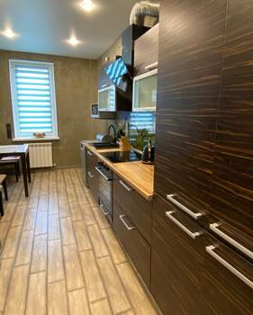 2-к квартира, вторичка, 71м2, 1/5 этаж