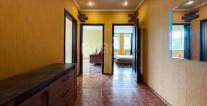 2-к квартира, вторичка, 61м2, 2/4 этаж