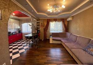 2-к квартира, вторичка, 54м2, 1/9 этаж
