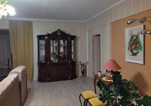 3-к квартира, вторичка, 130м2, 1/9 этаж