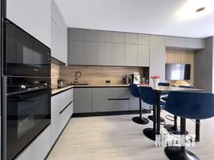 2-к квартира, вторичка, 61м2, 16/18 этаж