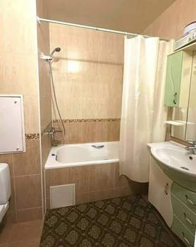 2-к квартира, вторичка, 78м2, 1/9 этаж