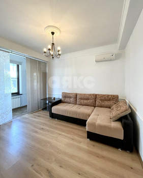 2-к квартира, вторичка, 38м2, 1/3 этаж