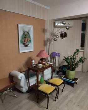 3-к квартира, вторичка, 130м2, 1/9 этаж