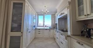 4-к квартира, вторичка, 154м2, 12/23 этаж