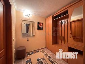 2-к квартира, вторичка, 100м2, 1/1 этаж