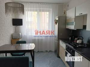 2-к квартира, вторичка, 54м2, 1/4 этаж