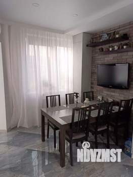 2-к квартира, вторичка, 74м2, 1/4 этаж