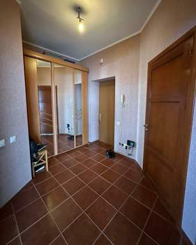 1-к квартира, вторичка, 64м2, 5/5 этаж