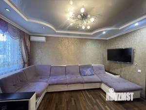 2-к квартира, вторичка, 54м2, 1/9 этаж