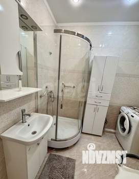 2-к квартира, вторичка, 64м2, 9/15 этаж