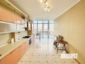 2-к квартира, вторичка, 82м2, 10/10 этаж