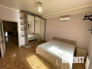 2-к квартира, вторичка, 70м2, 2/3 этаж