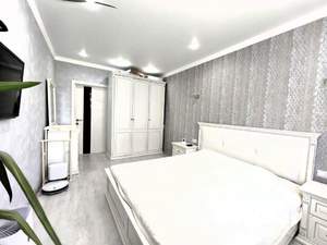 2-к квартира, вторичка, 63м2, 10/17 этаж