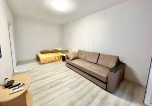 2-к квартира, вторичка, 64м2, 14/19 этаж