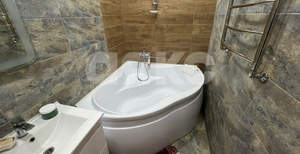 2-к квартира, вторичка, 70м2, 9/9 этаж