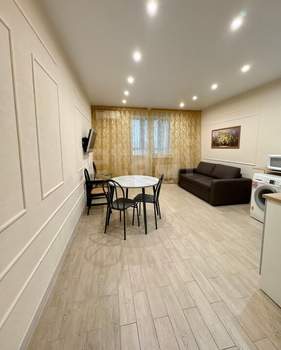 Студия квартира, вторичка, 40м2, 13/19 этаж