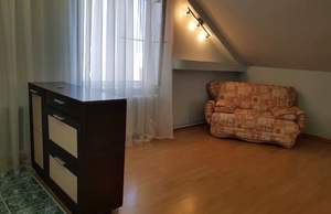 2-к квартира, вторичка, 60м2, 3/3 этаж